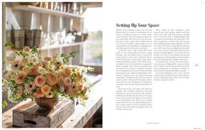 Floret Farm's a Year in Flowers: Designing Gorgeous Arrangements for Every Season by Erin Benzakein,  with Julie Chai, Jill Jorgensen, and Chris Benzakein (Photographer)